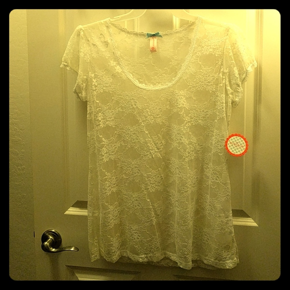 White lace tee